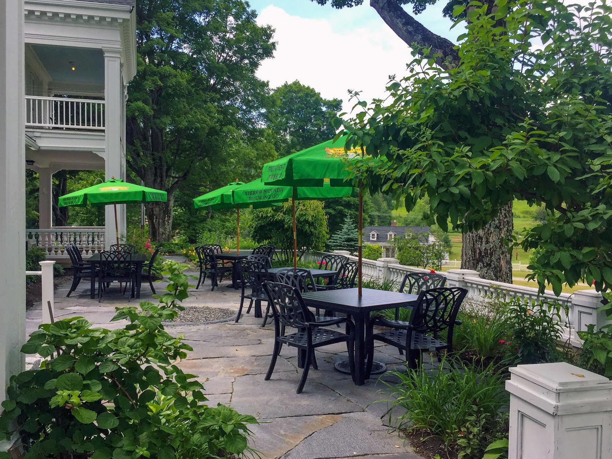 The White House Inn Wilmington Exterior photo